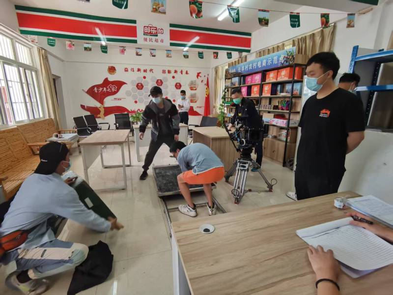 追星女孩心理学分析报告：江干区广告片拍摄公司揭秘饭圈应援式传播逻辑